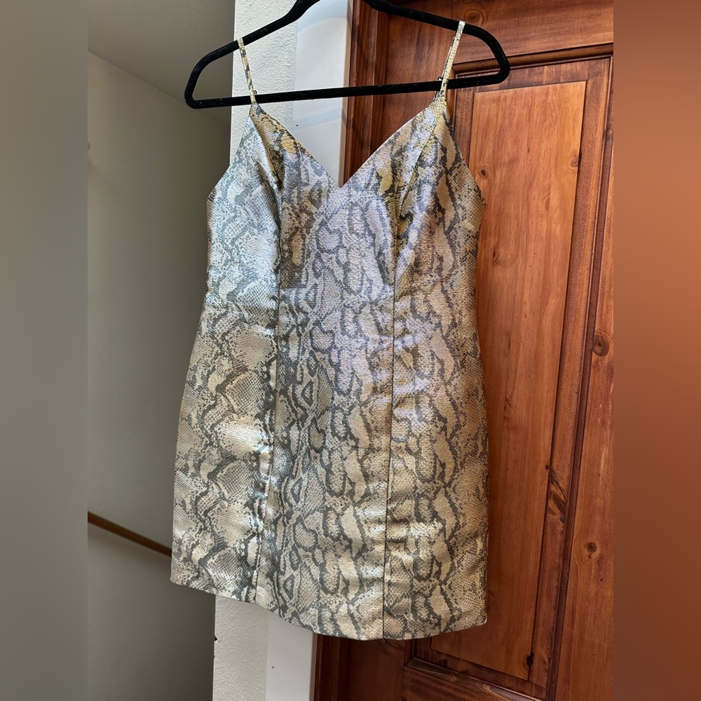 TopShop Mini Dress US size 6, gold shimmer snake pattern